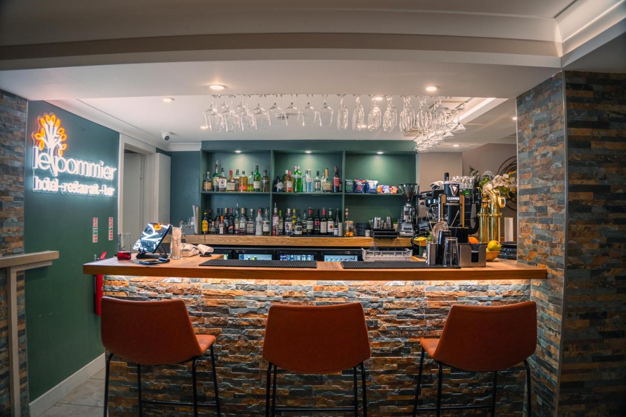 Le Pommier Hotel Castel Eksteriør billede